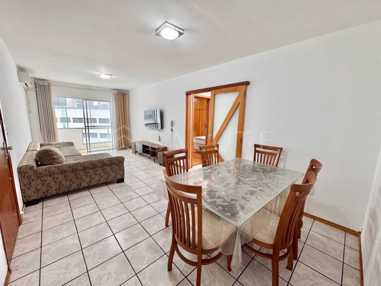 Apartamento aluguel anual 3 dormitórios Barra Sul