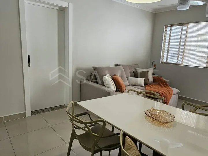 Apartamento à venda 2 dormitórios, 1 suíte no Centro | Edifício Landi Poli
