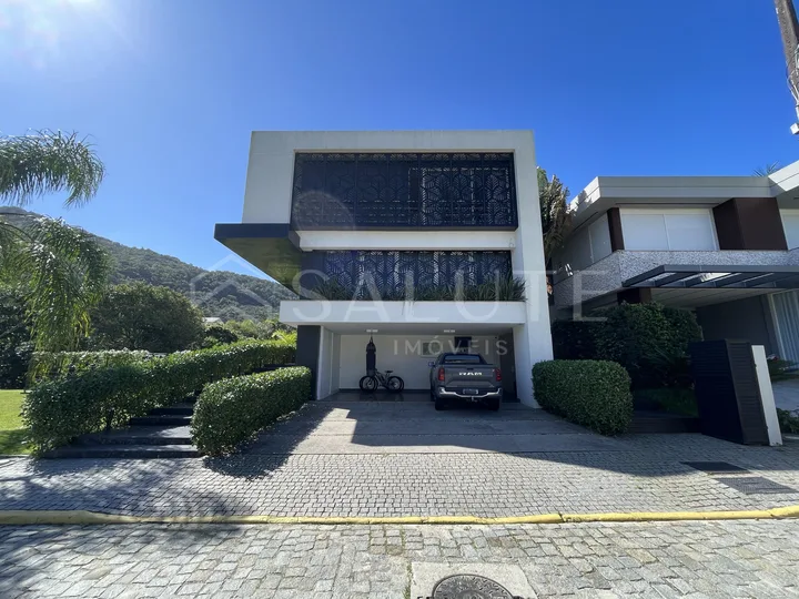 Casa em Condomínio Aluguel 4 suítes no Estaleiro