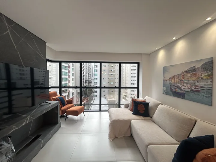 Apartamento à venda 4 dormitórios na Barra Sul