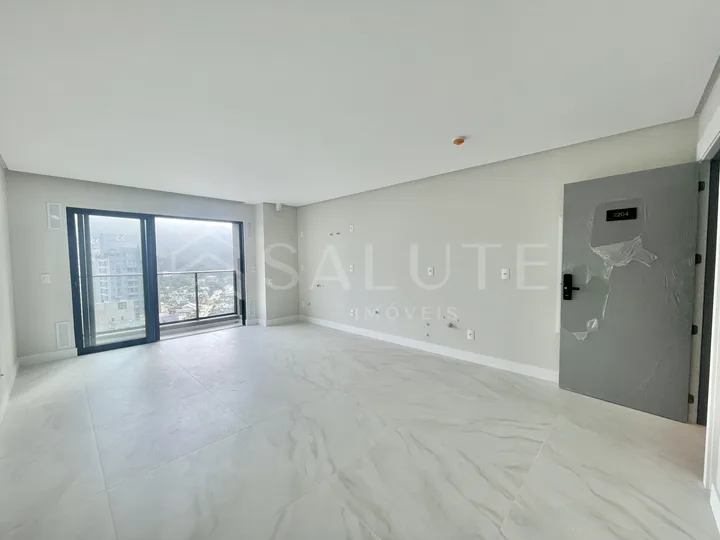 Apartamento à venda 2 dormitórios, 1 suíte na Praia Brava