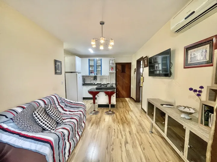 Apartamento à venda 2 dormitórios na Barra Sul