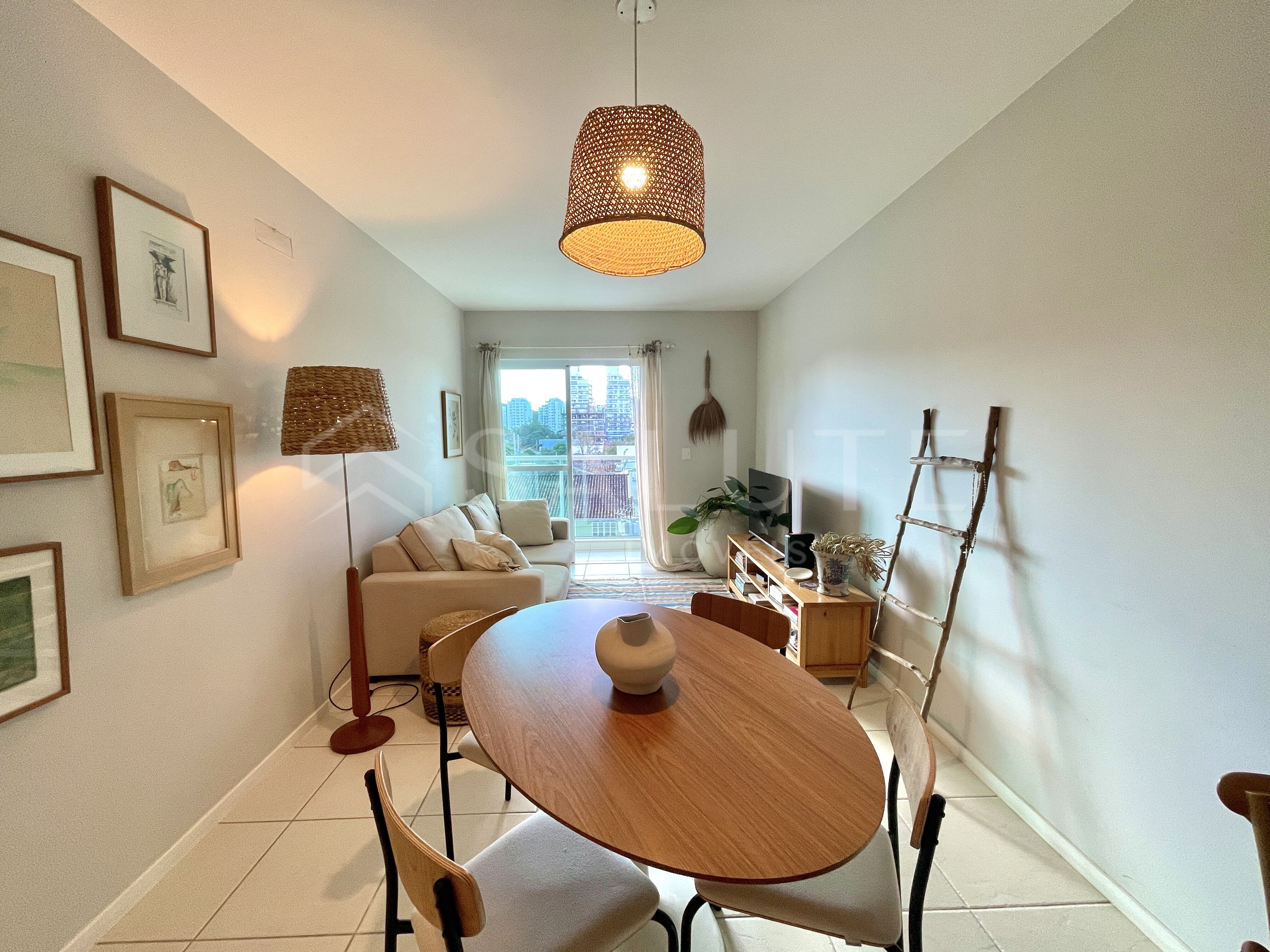 Apartamento locação anual 1 dormitório Praia Brava
