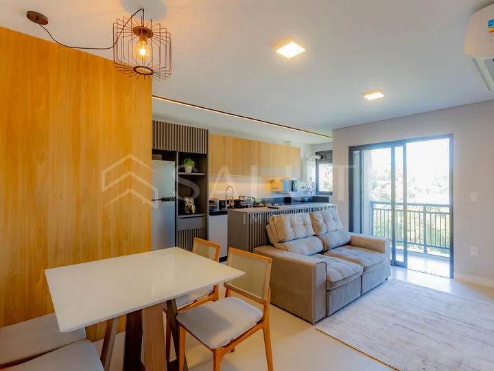 Apartamento 2 dormitórios em Praia dos Amores Balneário Camboriu