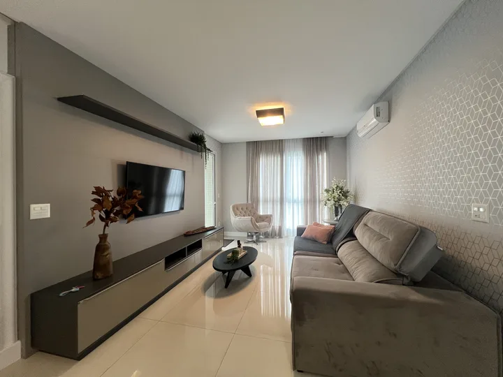 Apartamento aluguel anual 3 suítes no Centro