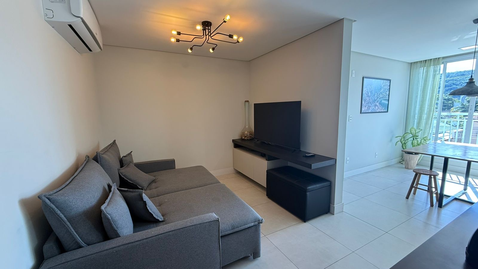 Apartamento à venda 2 suítes na Nações