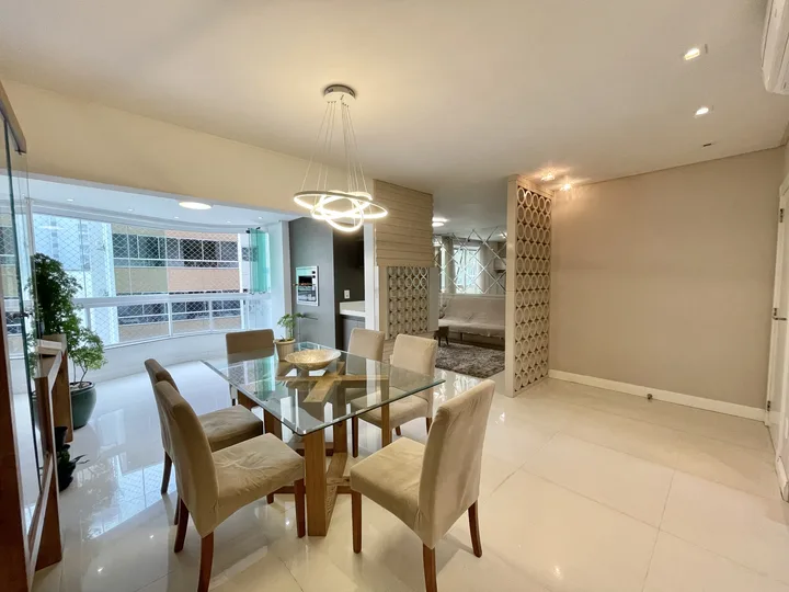 Apartamento à venda 4 dormitórios na Barra Norte