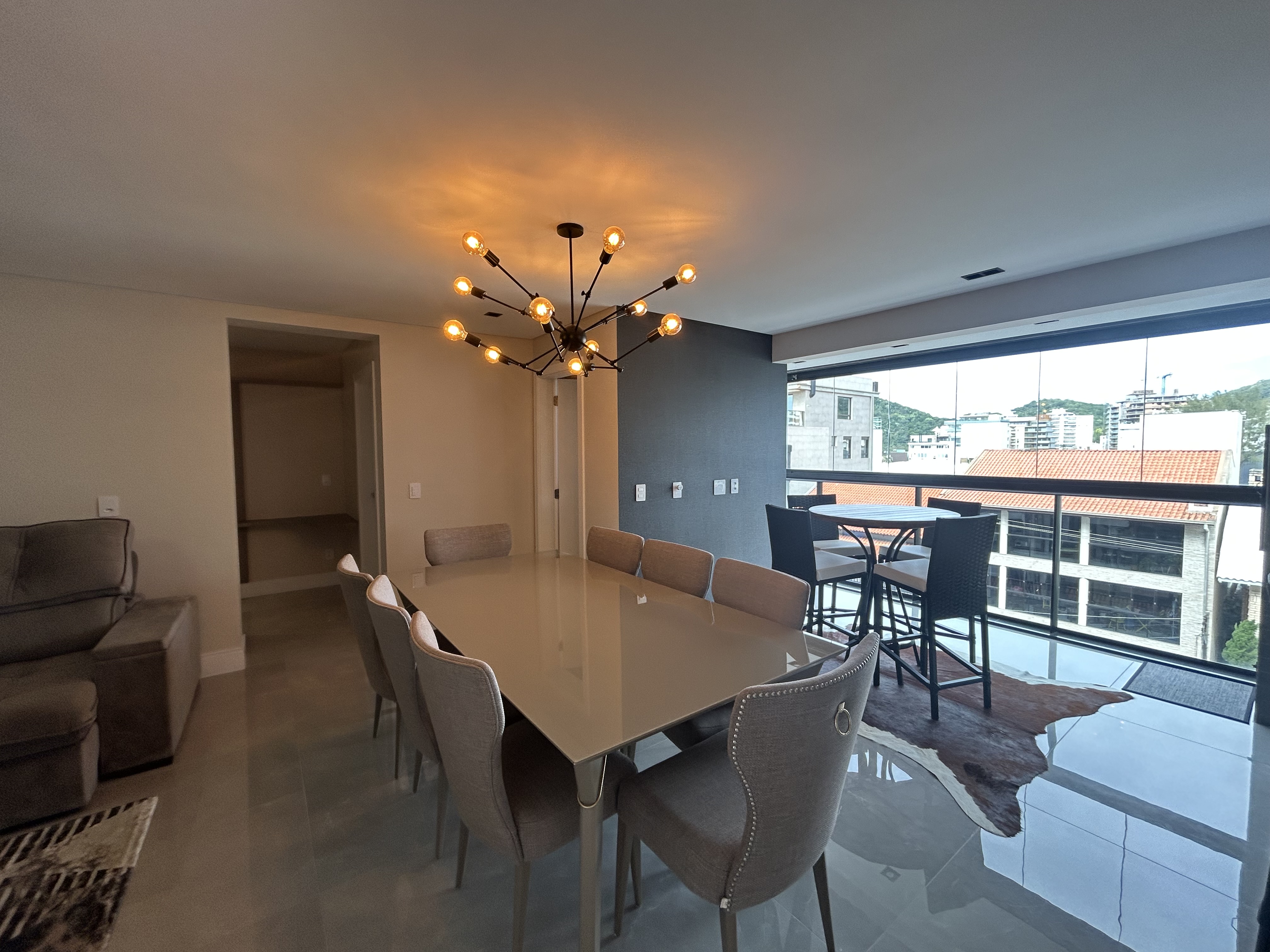 Apartamento à venda 2 suítes na Praia Brava de Itajaí