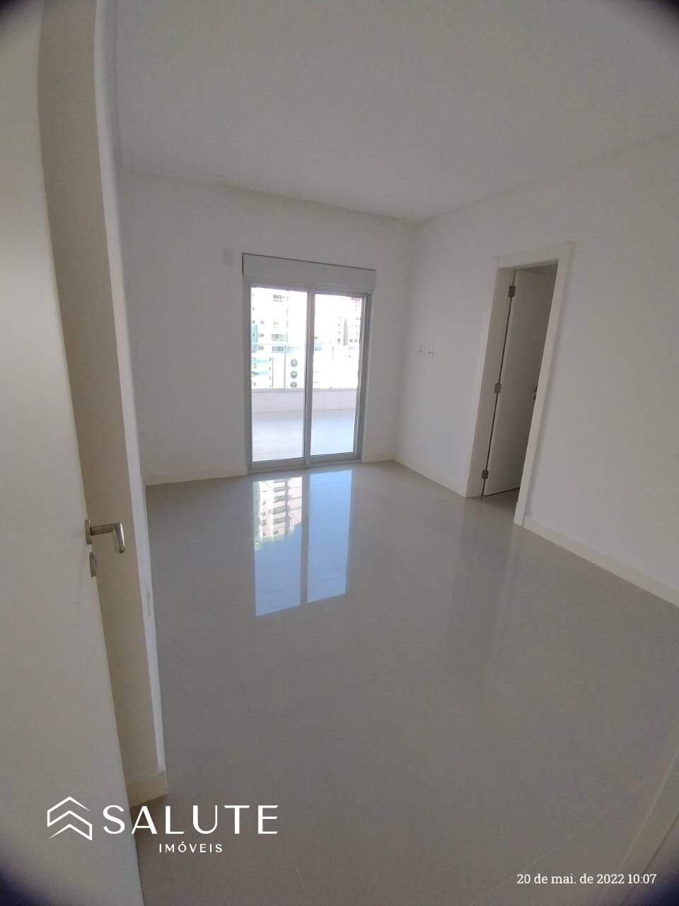 Apartamento à venda 3 suítes no Centro