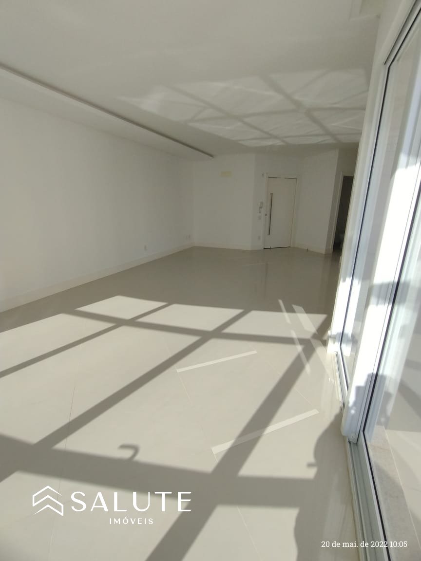 Apartamento à venda 3 suítes no Centro