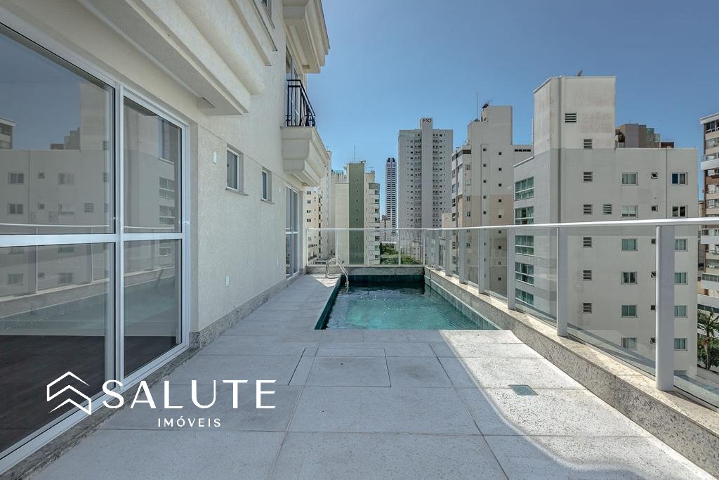 Apartamento à venda com 3 suítes no Centro