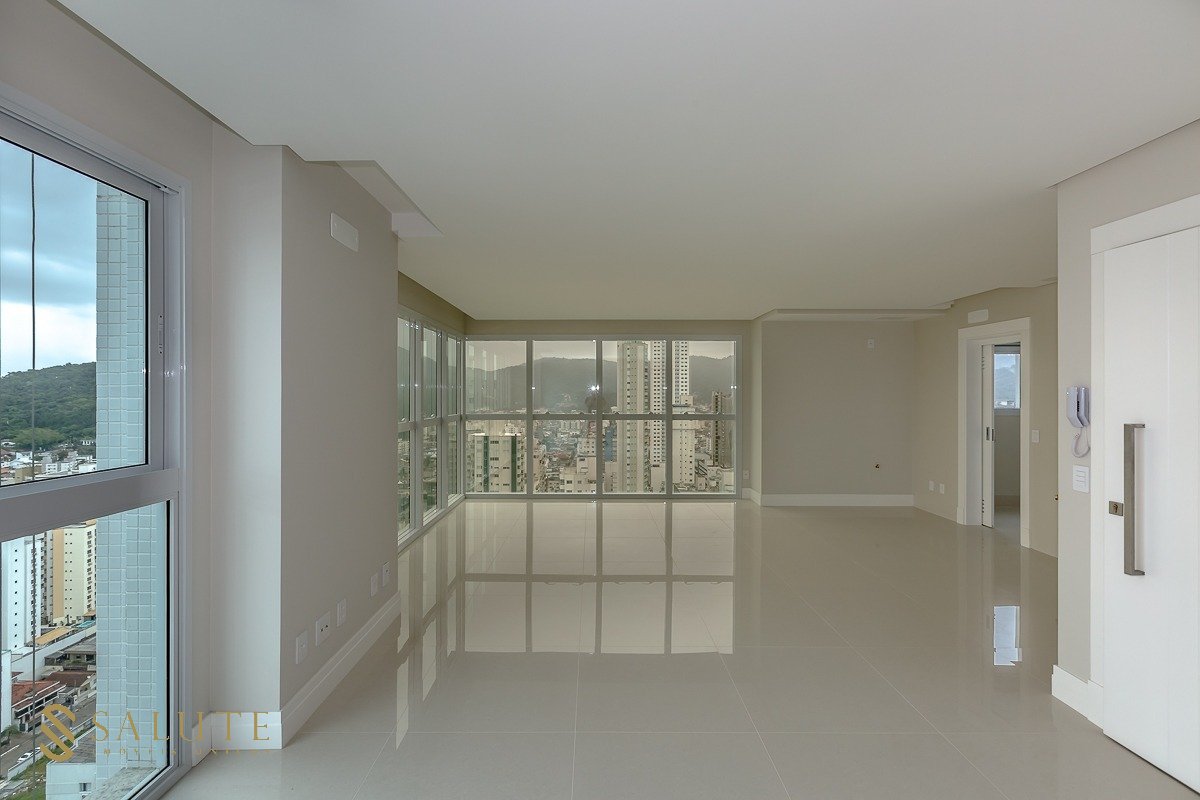 Apartamento 4 suítes, quadra mar alto padrão