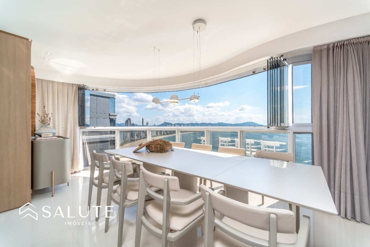 Apartamento alto padrão na Barra Sul!