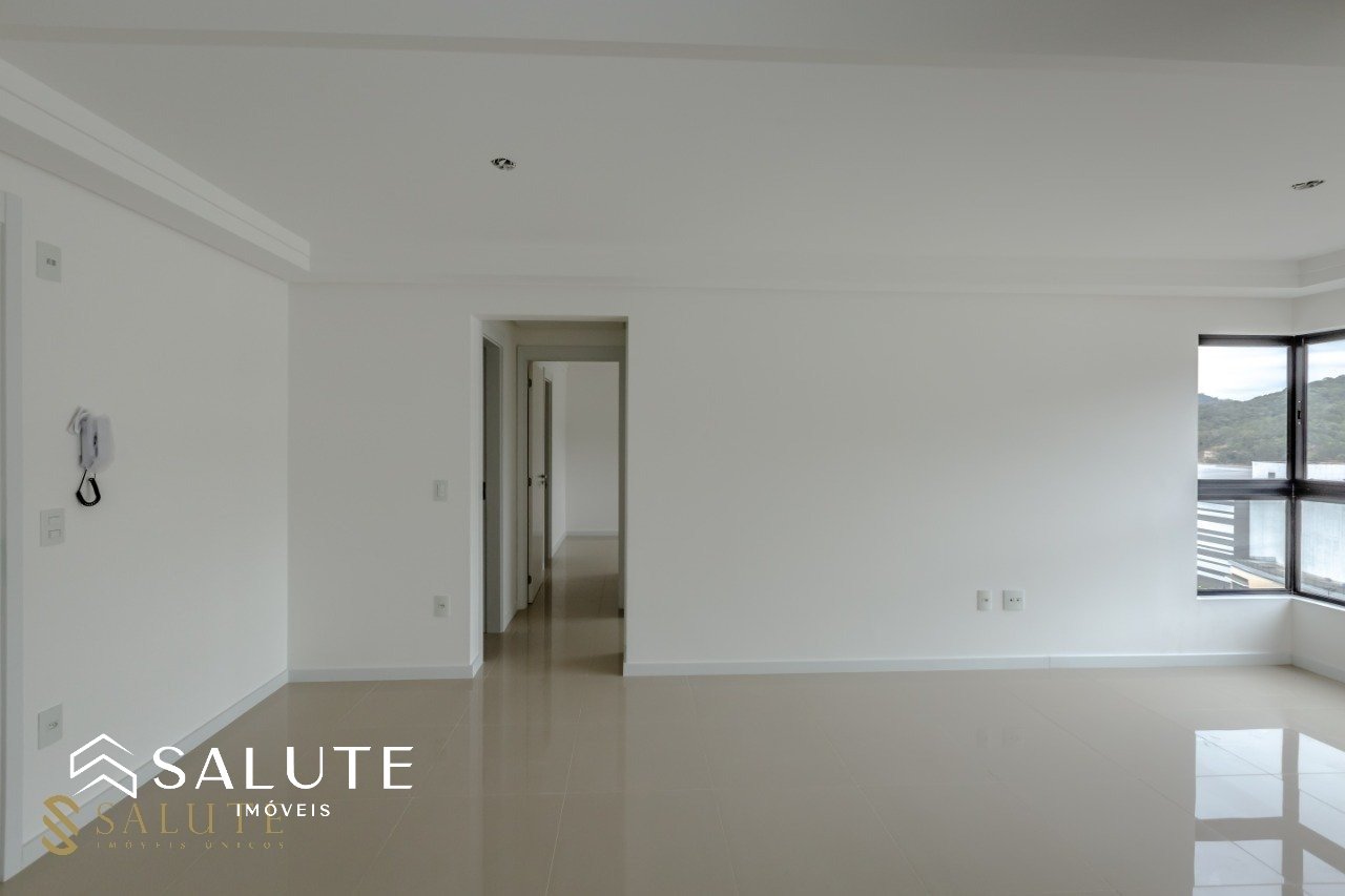 Apartamento à venda com 1 Suíte no Centro