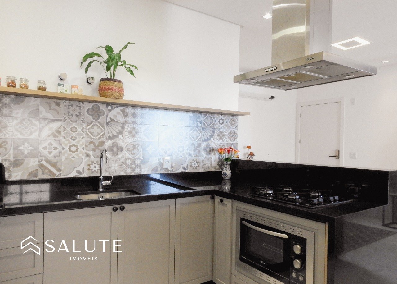Apartamento com 2 Suites na Praia Brava