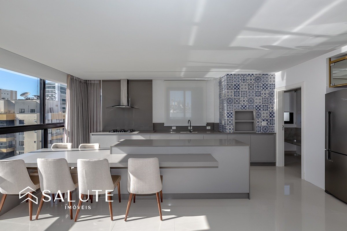 Excelente Apartamento Quadra Mar