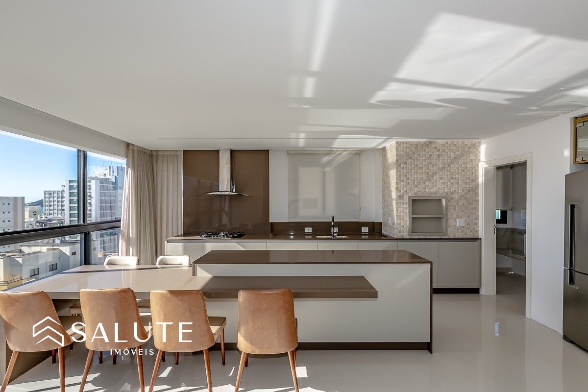 Excelente Apartamento Quadra Mar