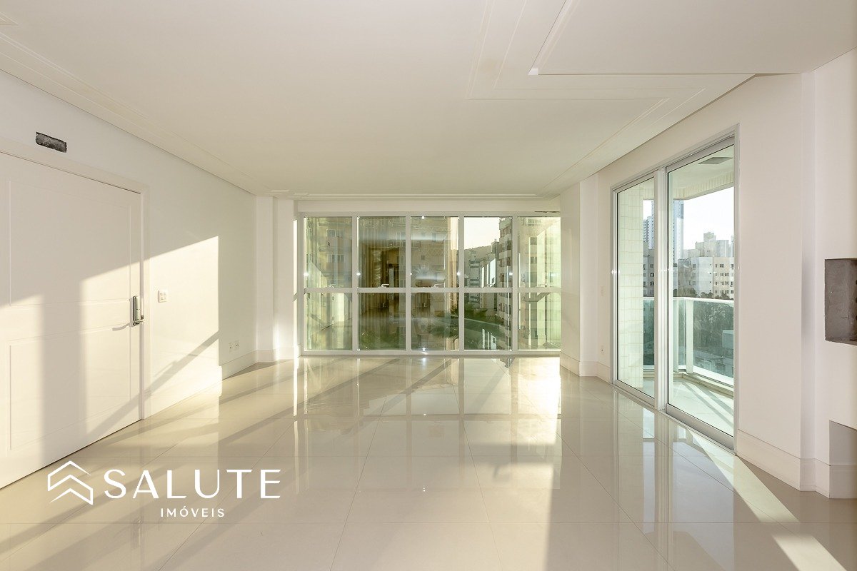 Excelente Apartamento Quadra Mar