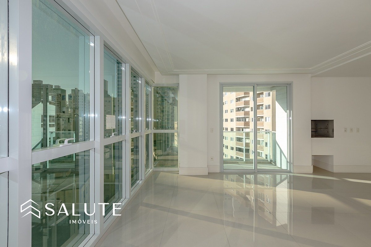 Excelente Apartamento Quadra Mar