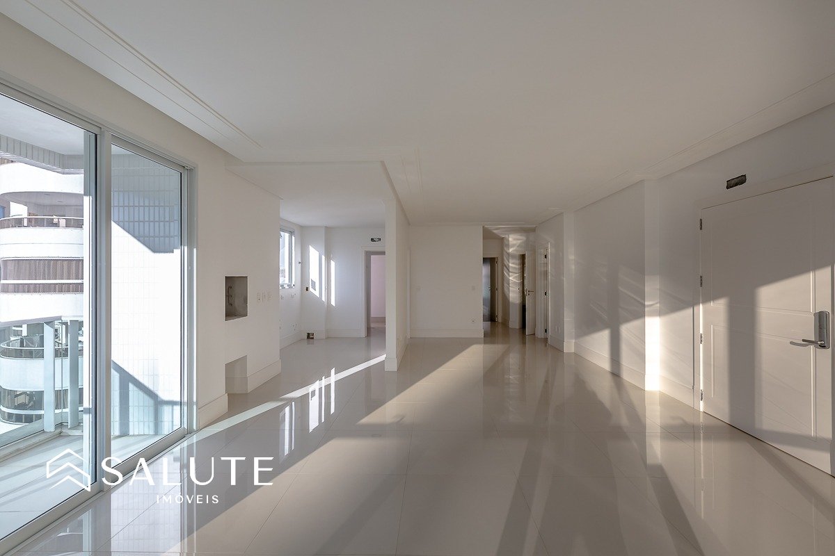 Excelente Apartamento Quadra Mar