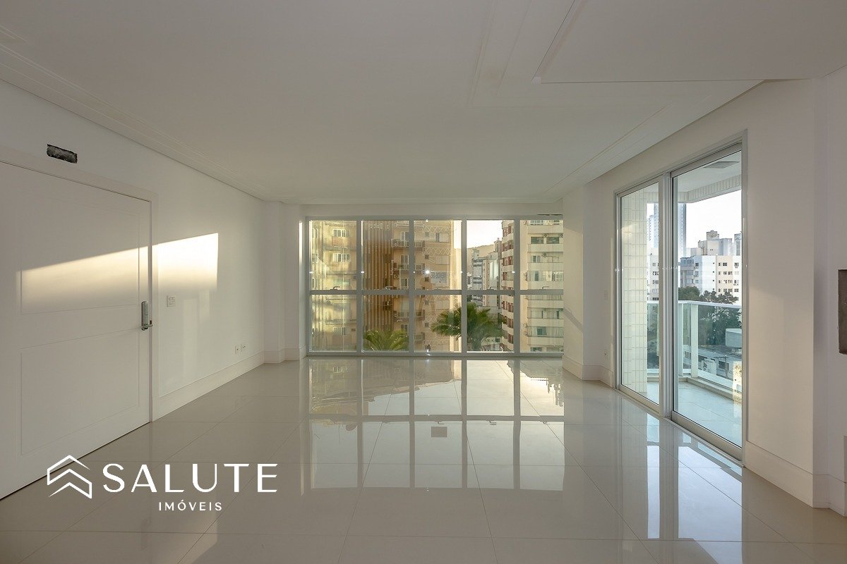 Excelente Apartamento Quadra Mar