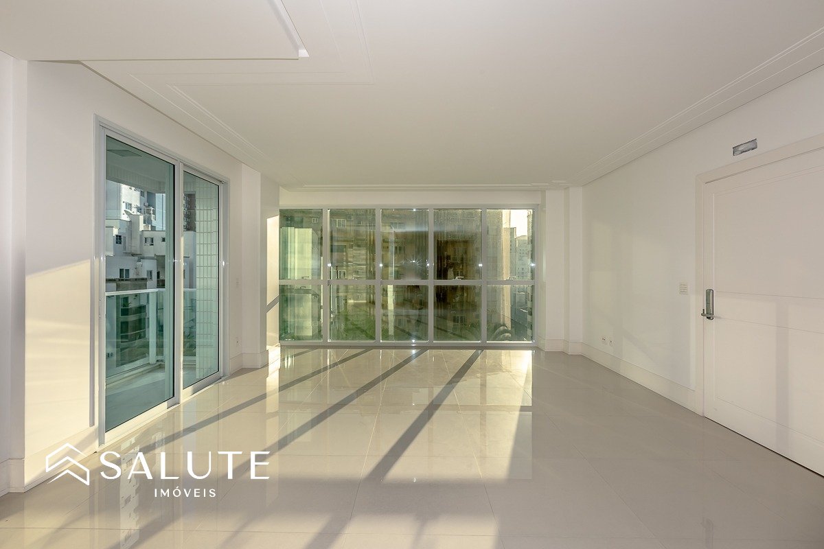 Excelente Apartamento Quadra Mar