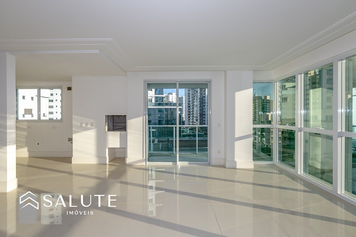 Excelente Apartamento Quadra Mar