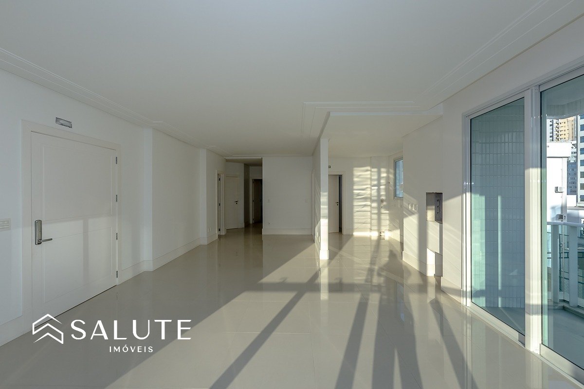 Excelente Apartamento Quadra Mar