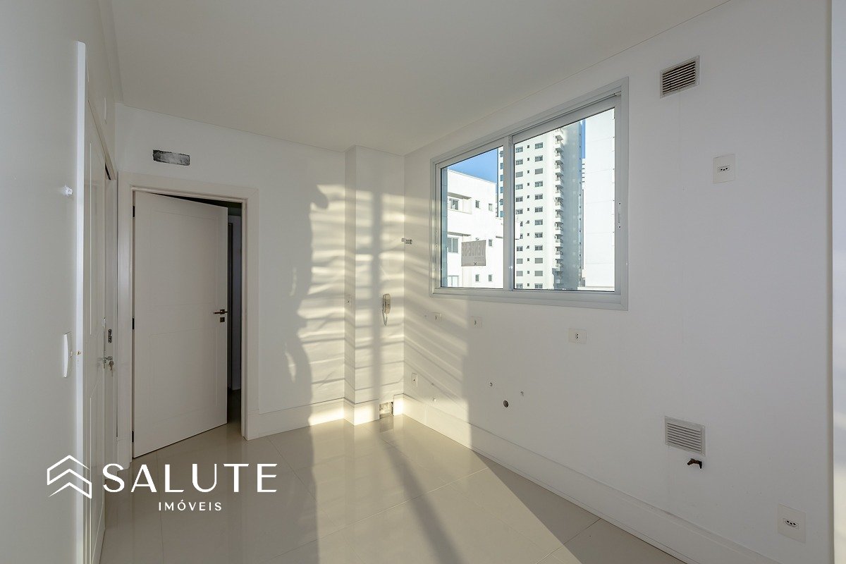 Excelente Apartamento Quadra Mar