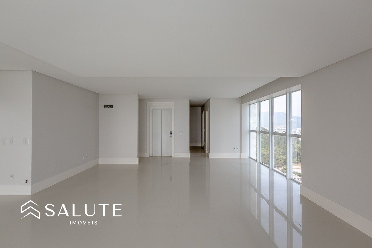 Apartamento 4 suítes frente mar