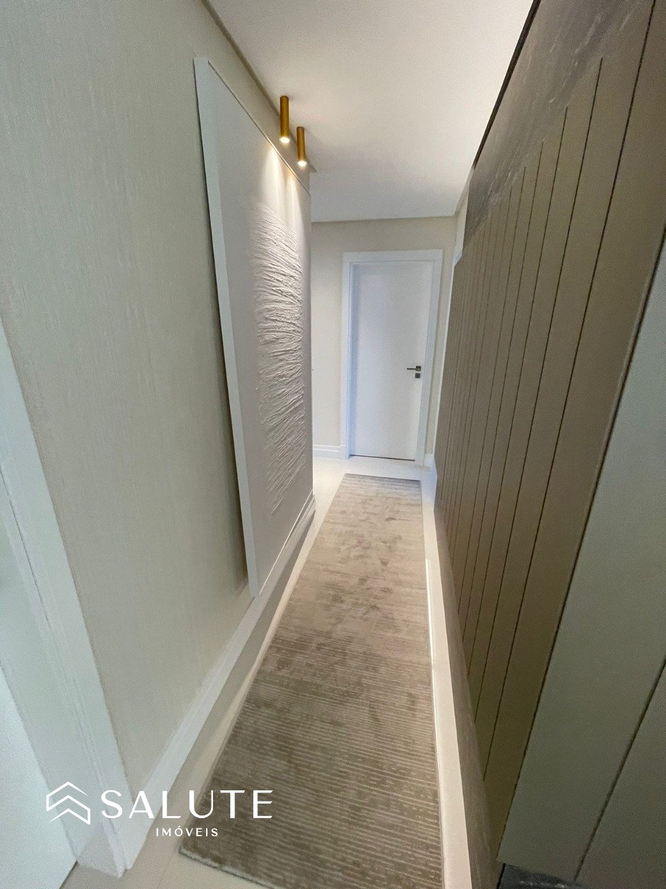Apartamento à venda 2 suítes no Centro