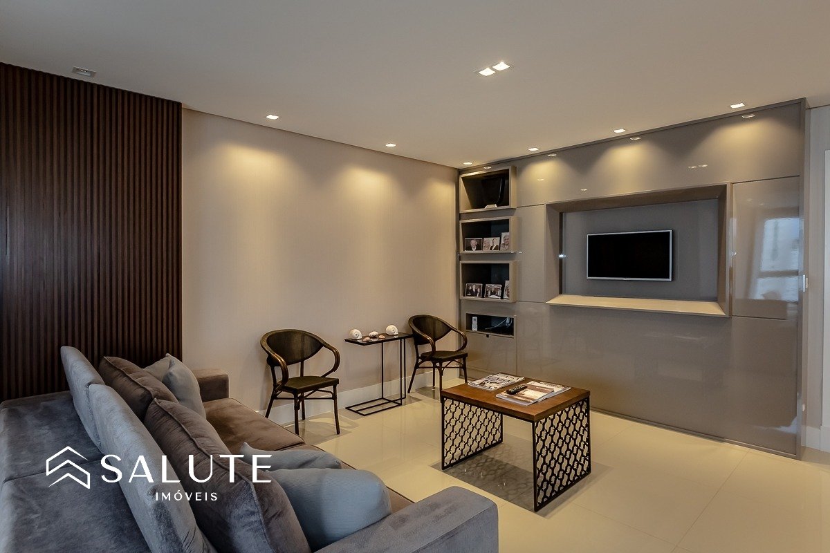 Apartamento 3 suítes na região central