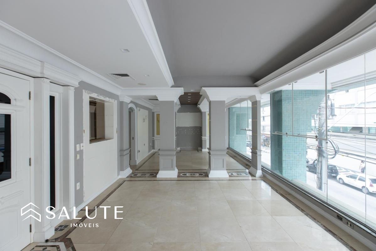 Sala comercial aérea na Av. Brasil