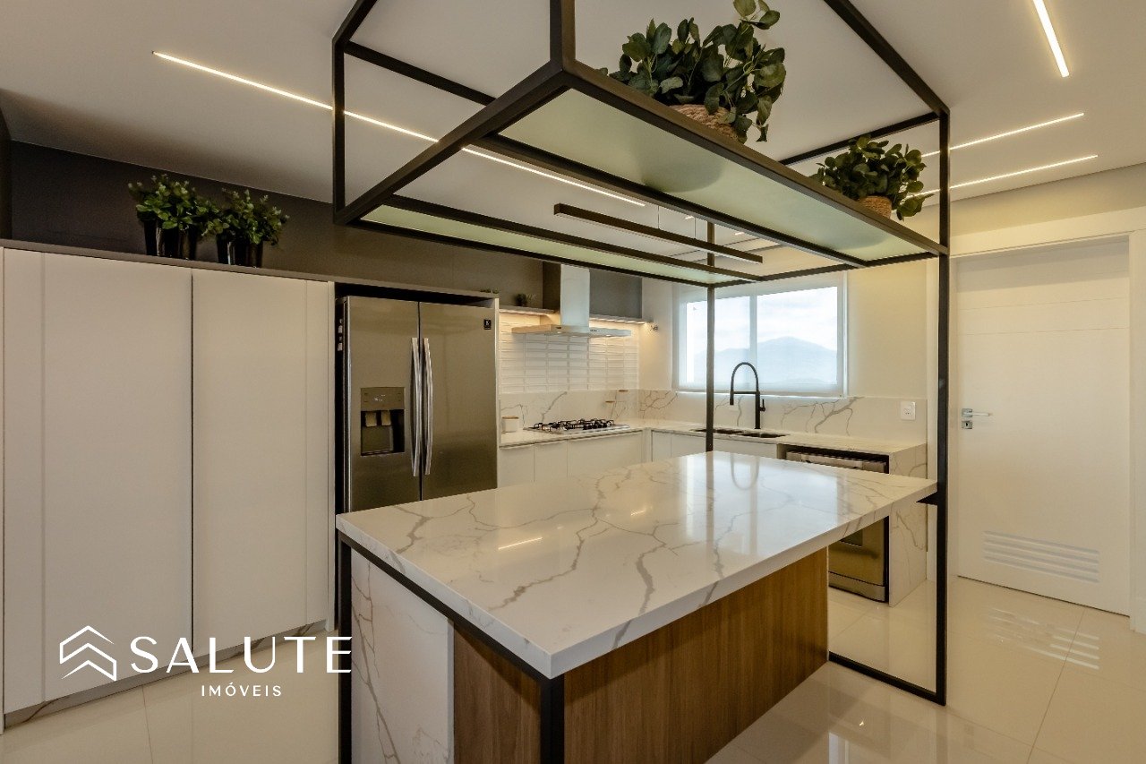 Apartamento á venda 3 Suítes na Barra Sul