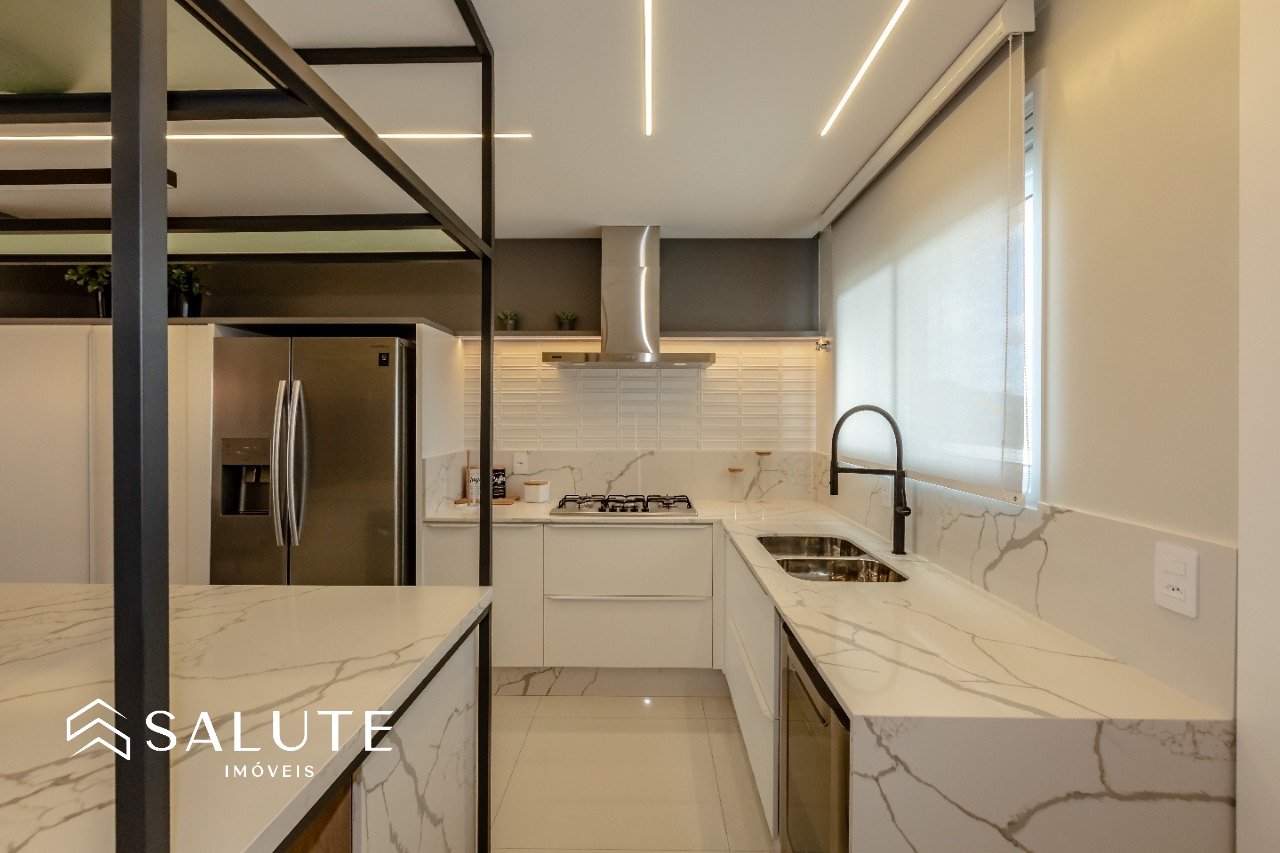 Apartamento á venda 3 Suítes na Barra Sul
