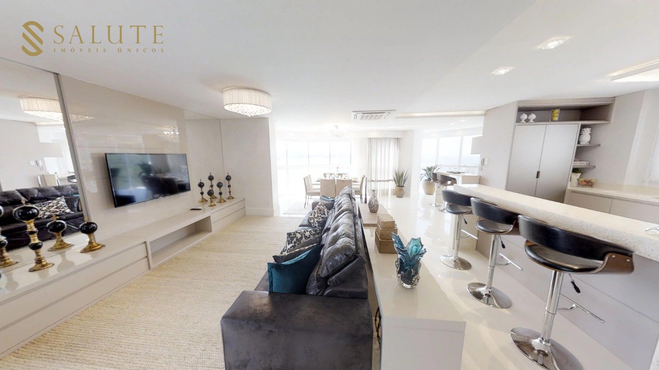 Apartamento Frente Mar com 4 Suítes