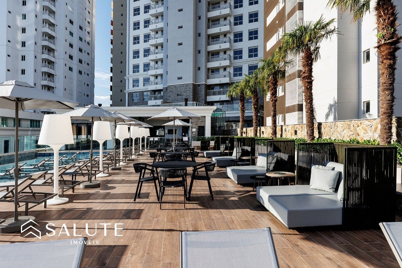 Apartamento à venda 4 suítes na Barra Sul