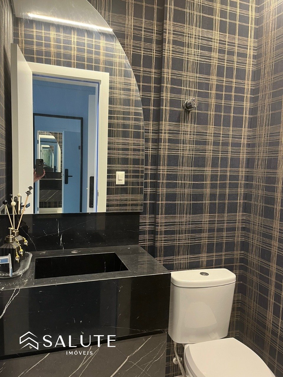 Apartamento à venda 3 suítes no Centro