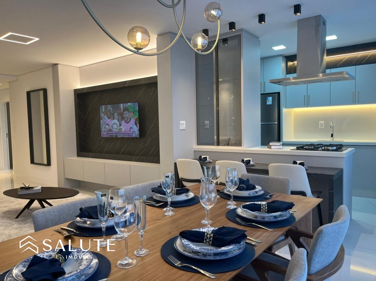 Apartamento à venda 3 suítes no Centro