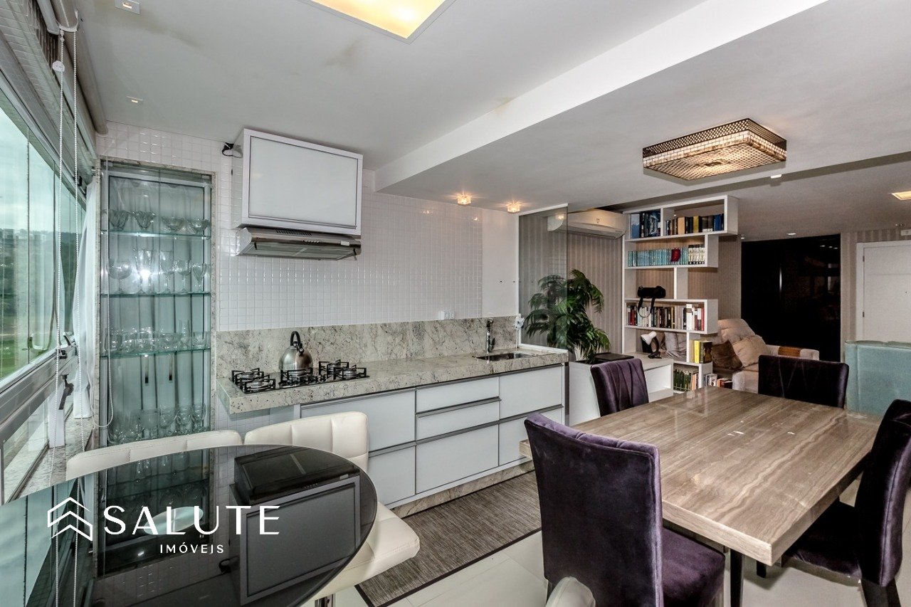 Apartamento Mobiliado na Praia Brava