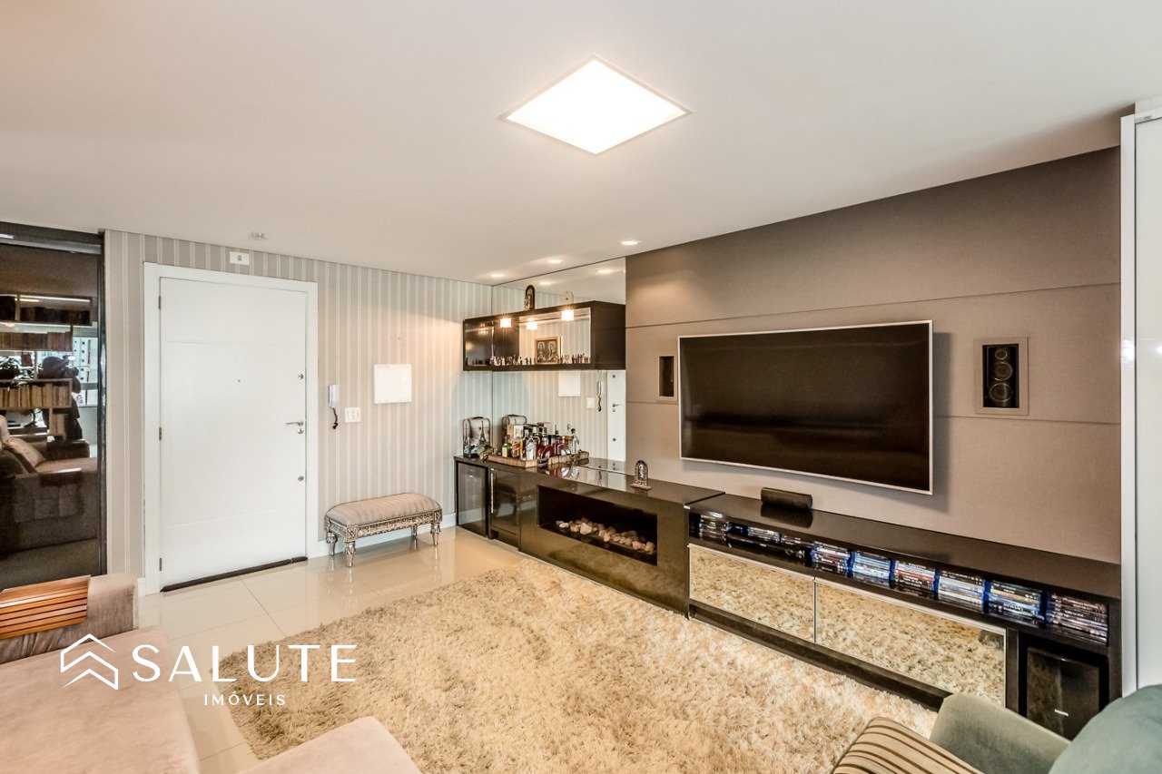 Apartamento Mobiliado na Praia Brava
