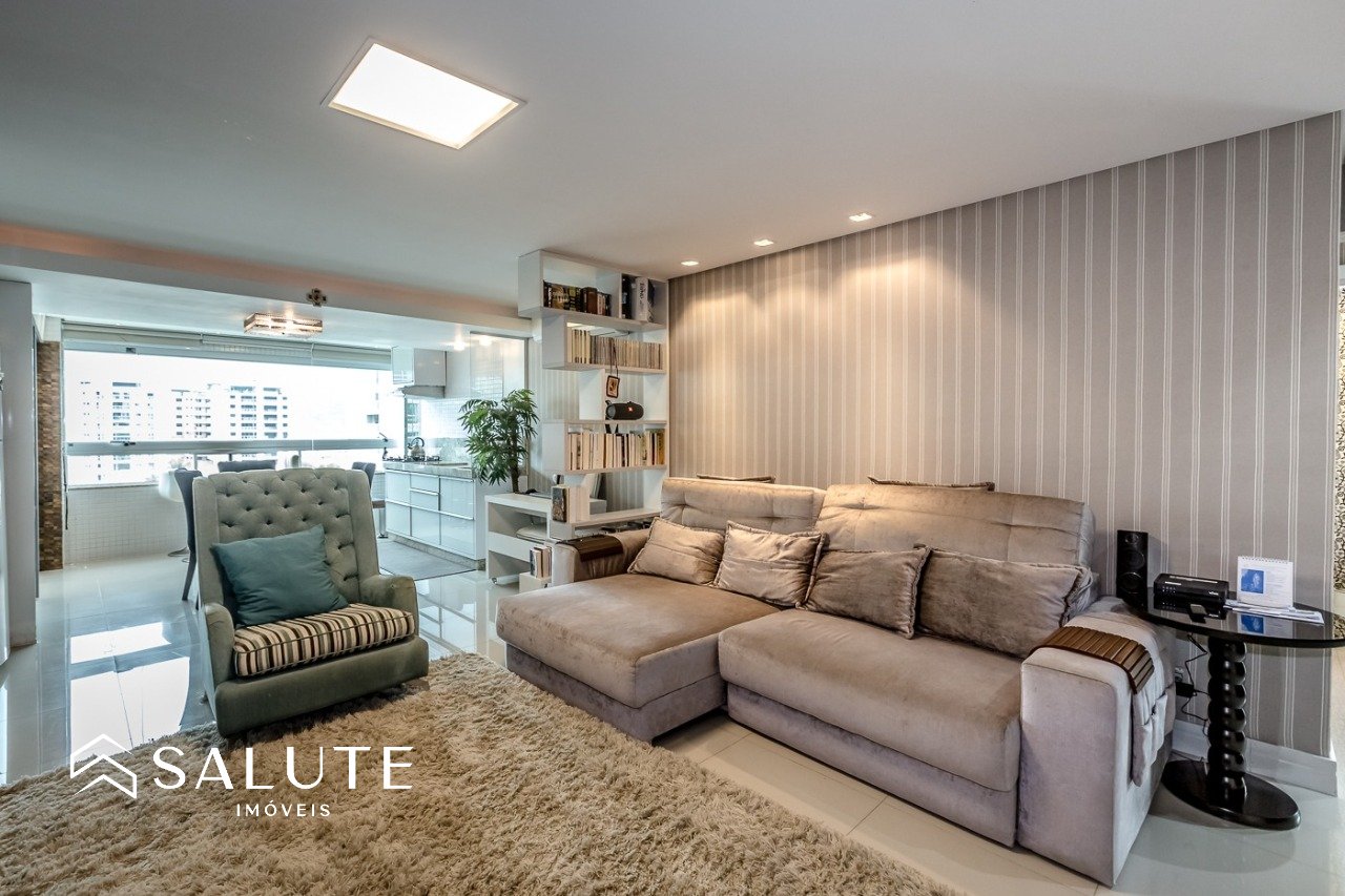 Apartamento Mobiliado na Praia Brava