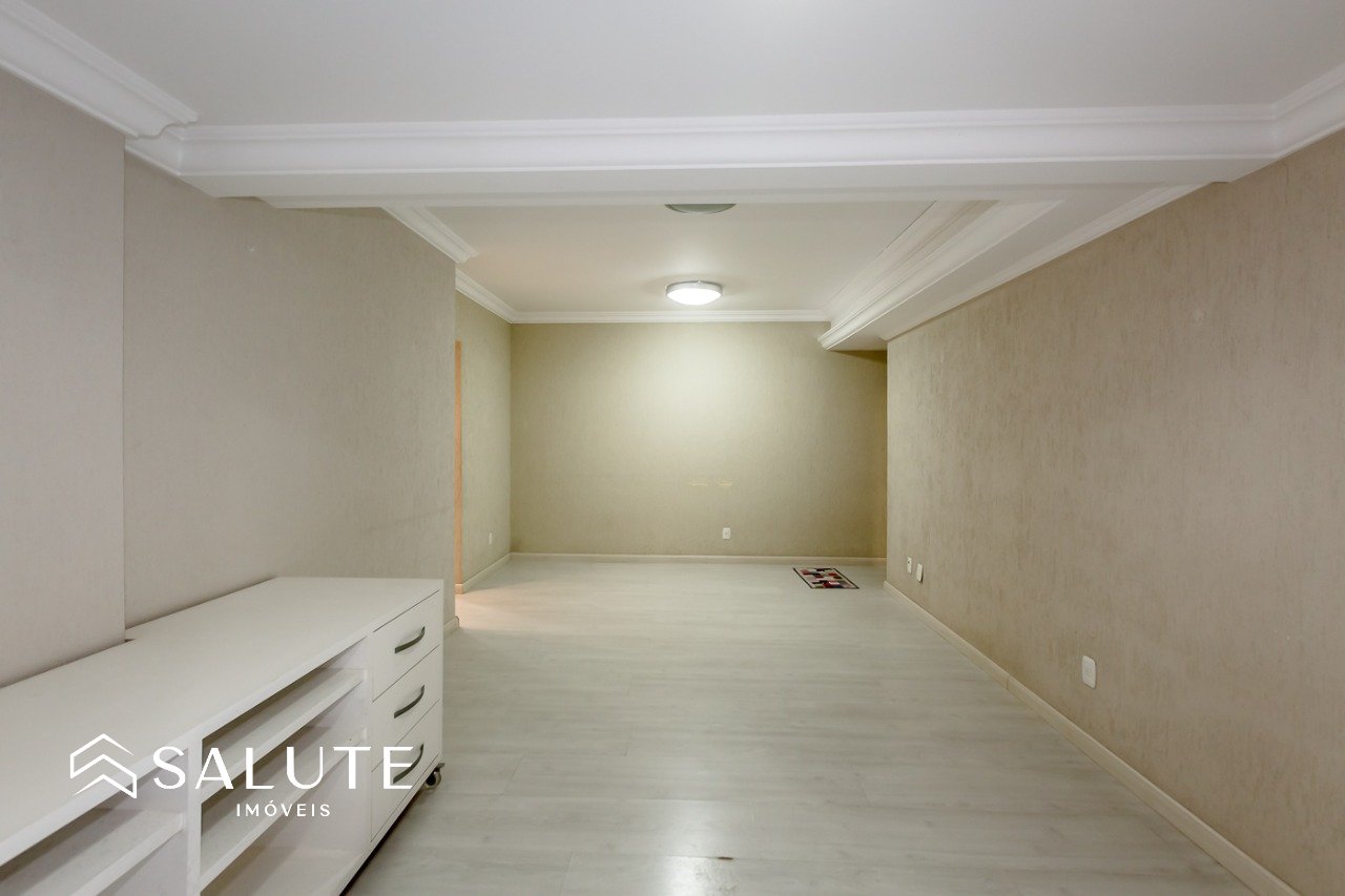 Apartamento diferenciado com piscina privativa