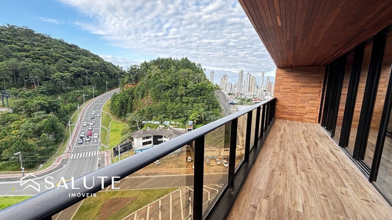 Apartamento AltoPadrão Anexo ao Balneário Shopping