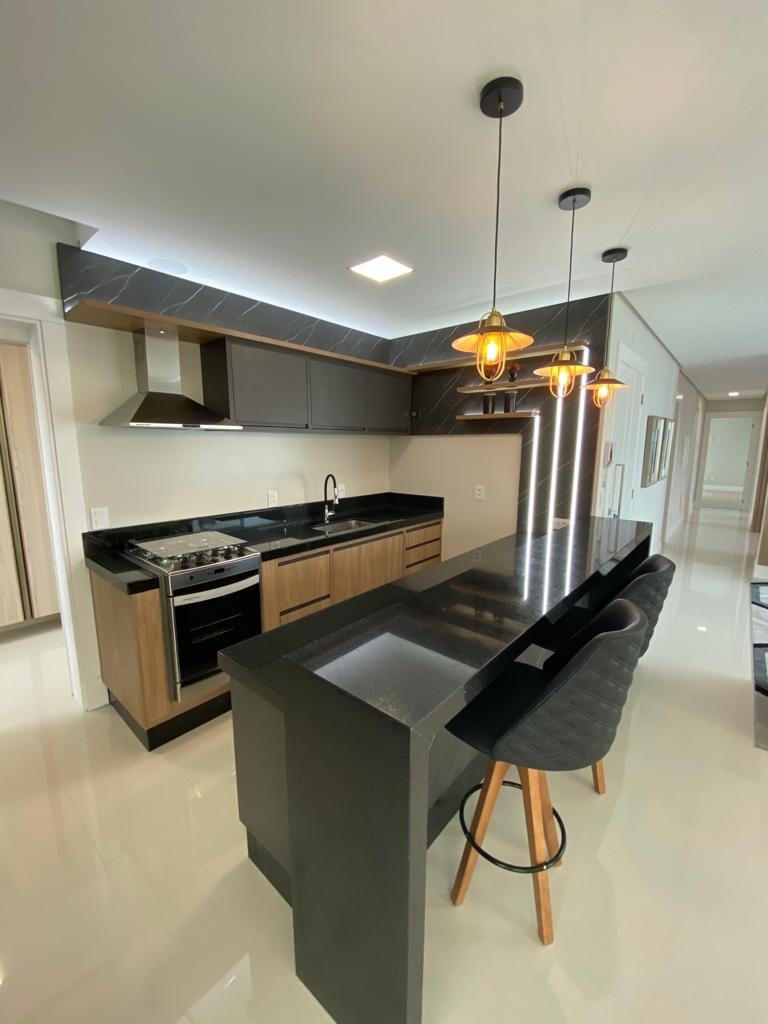 Apartamento quadra mar em Balneário Camboriú