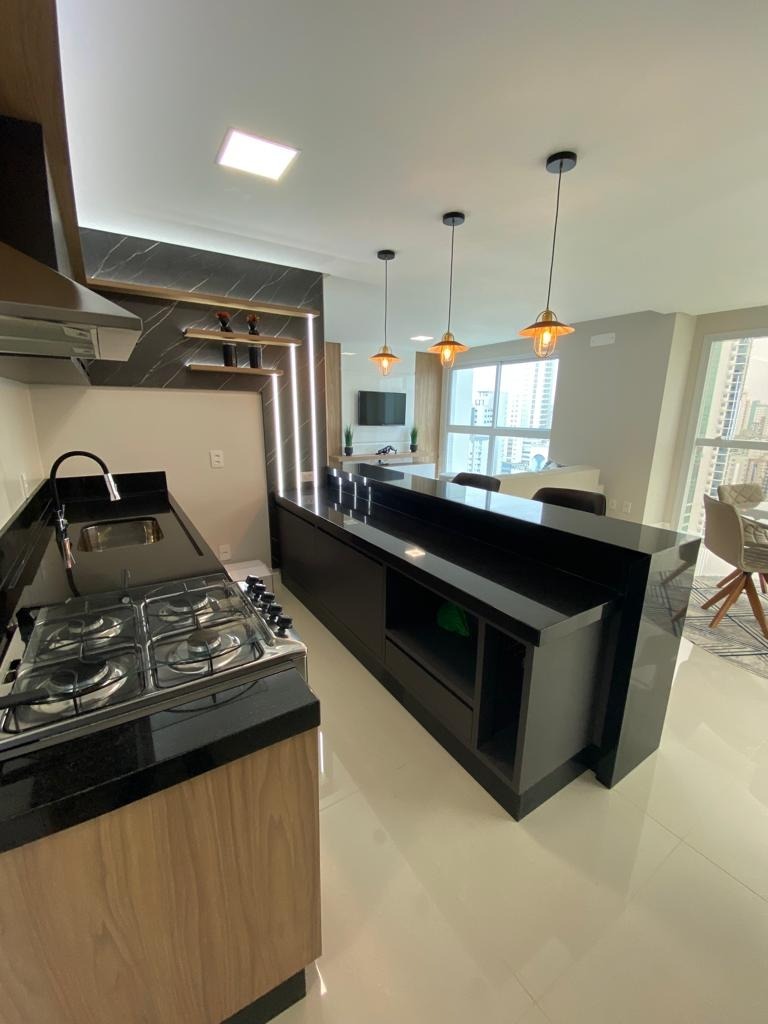 Apartamento quadra mar em Balneário Camboriú