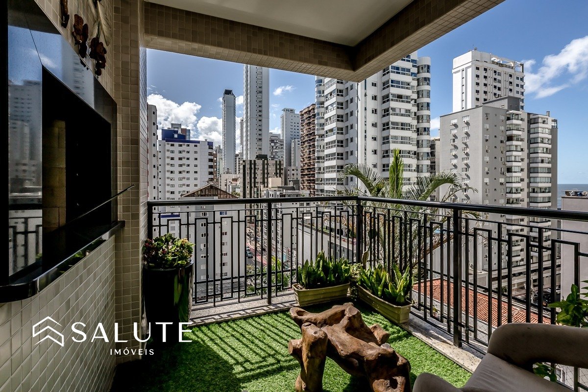 Apartamento alto padrão Embraed.