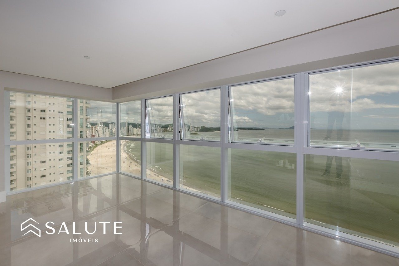 Apartamento Alto Padrão Frente Mar com Vista