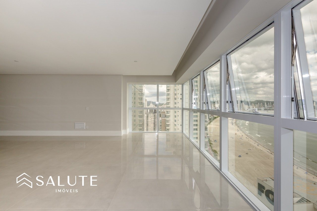Apartamento Alto Padrão Frente Mar com Vista