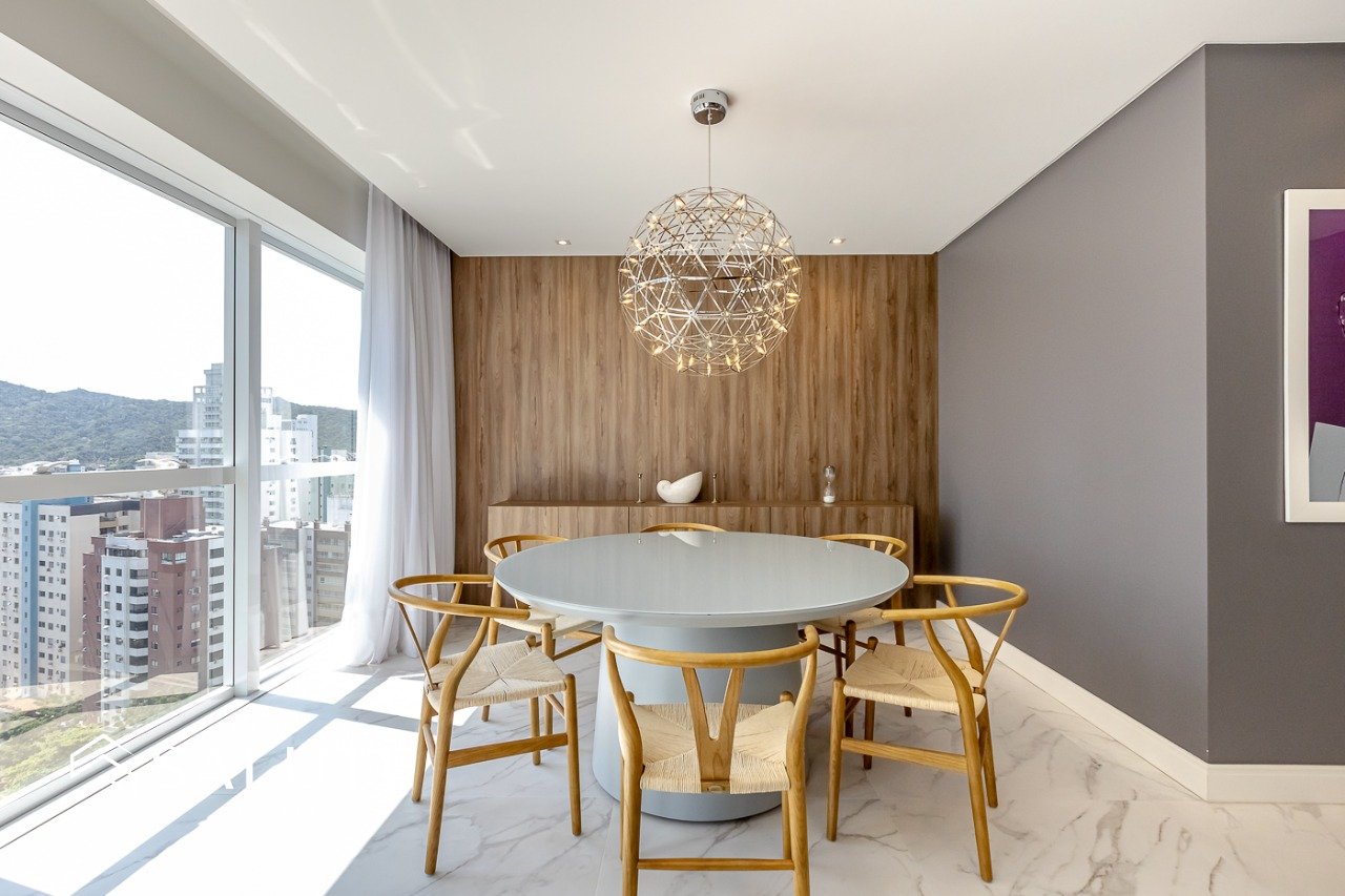 Apartamento na Av. Brasil em Balneário Camboriú